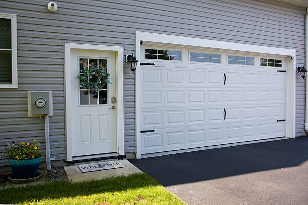 24/7 Emergency Garage Door Panel Replacement experts in Fort Meade, MD